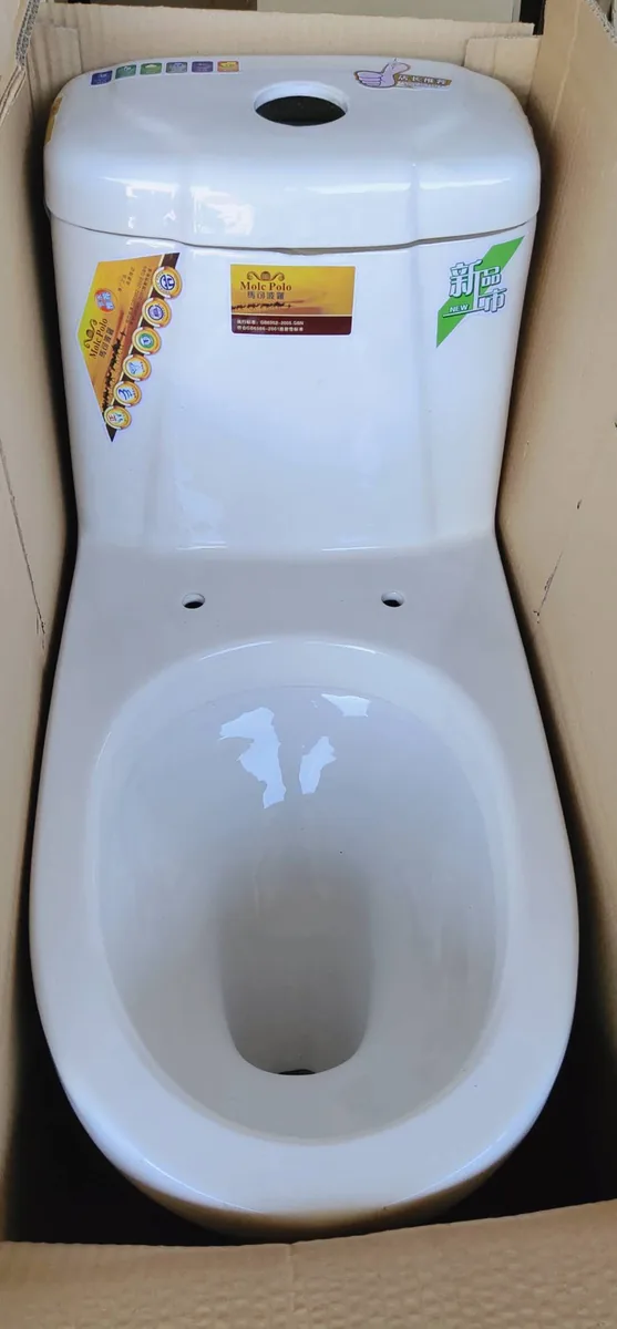 直冲马桶